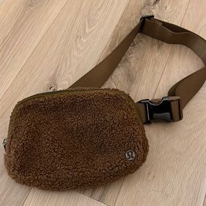 Lululemon brown fleece belt bag